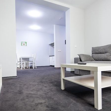 Rakhiv Hotel & Apartments Bagian luar foto