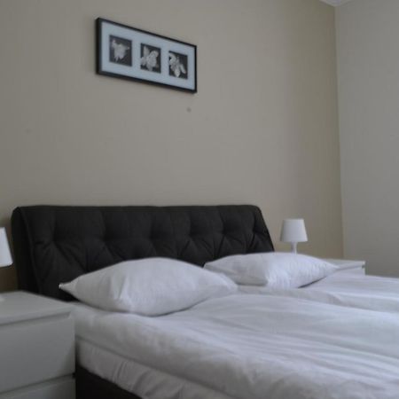 Rakhiv Hotel & Apartments Bagian luar foto