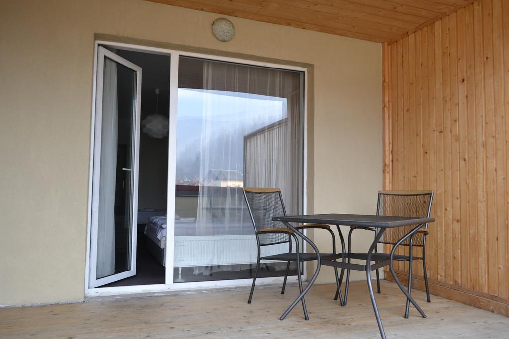 Rakhiv Hotel & Apartments Bagian luar foto