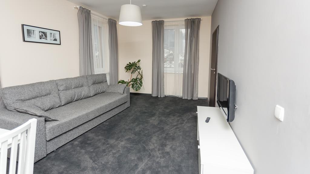 Rakhiv Hotel & Apartments Bagian luar foto