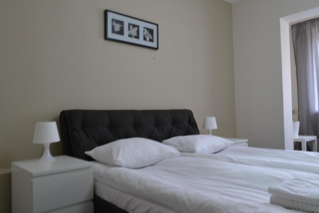 Rakhiv Hotel & Apartments Bagian luar foto